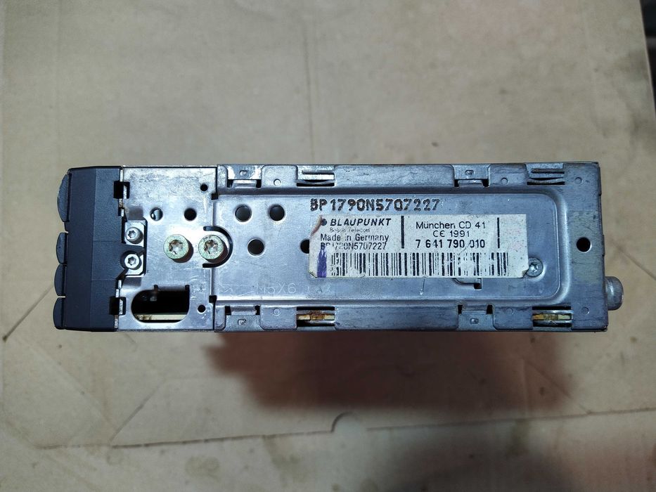 Вінтажні магнітоли Blaupunkt на запчастини