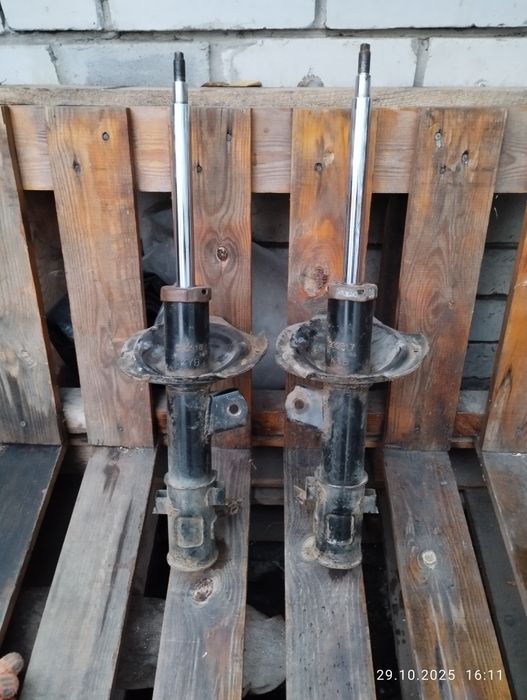 Амортизатори Kayaba передні