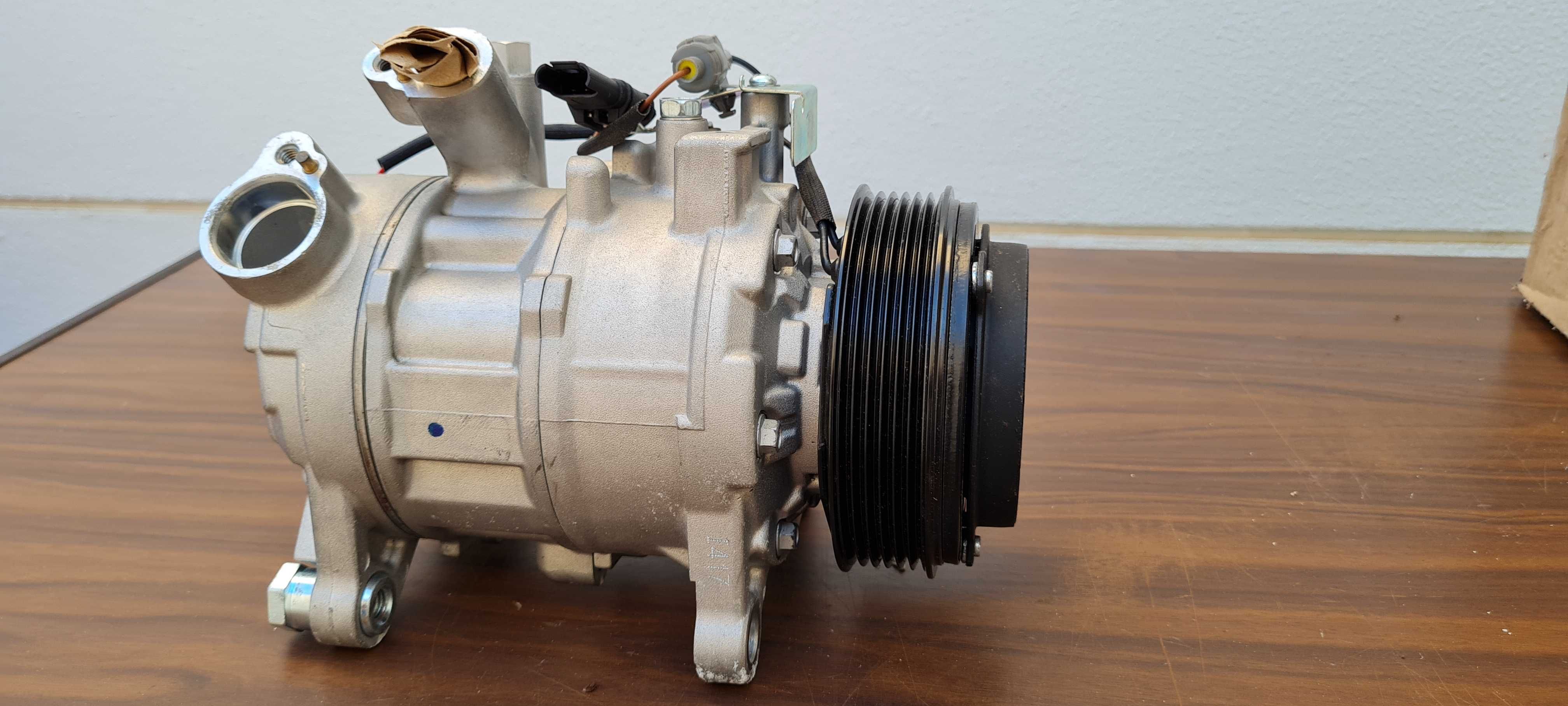 Compressor ar condicionado BMW 520d F10, F11 - Novo