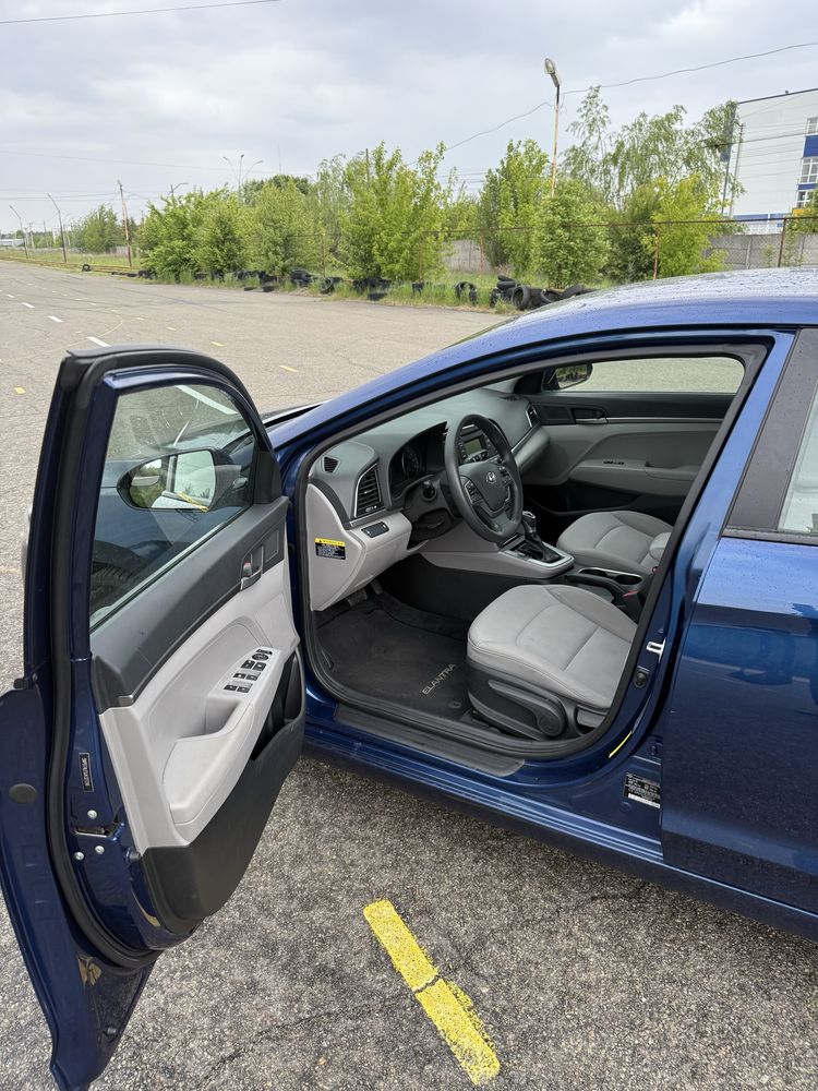 Продам Hyundai Elantra