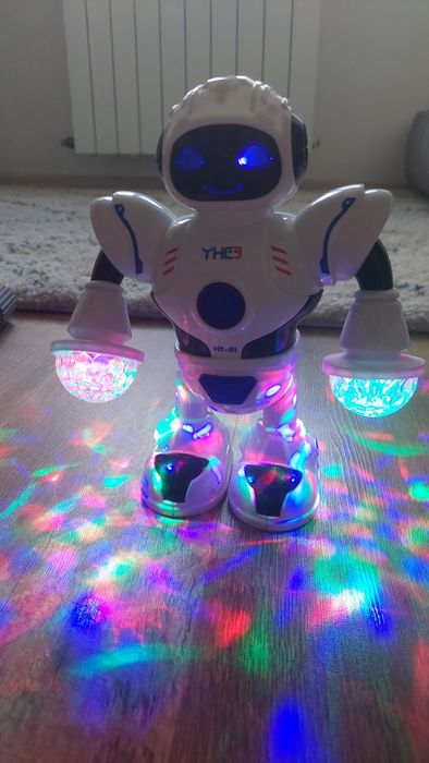 Музыкальный робот