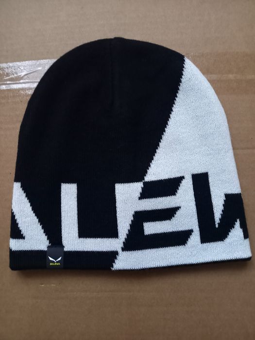 Czapką sportowa Saleva