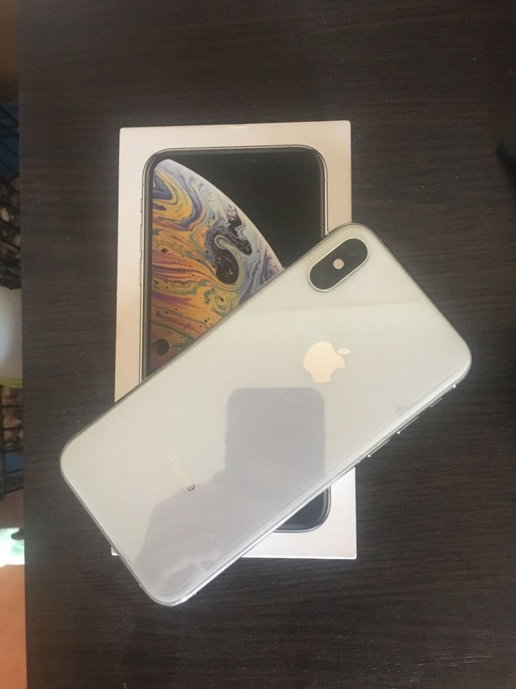 Iphone xs 64 gb під ремонт
