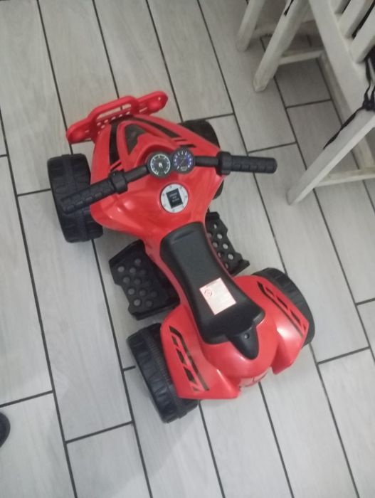 Mota elétrica de criança