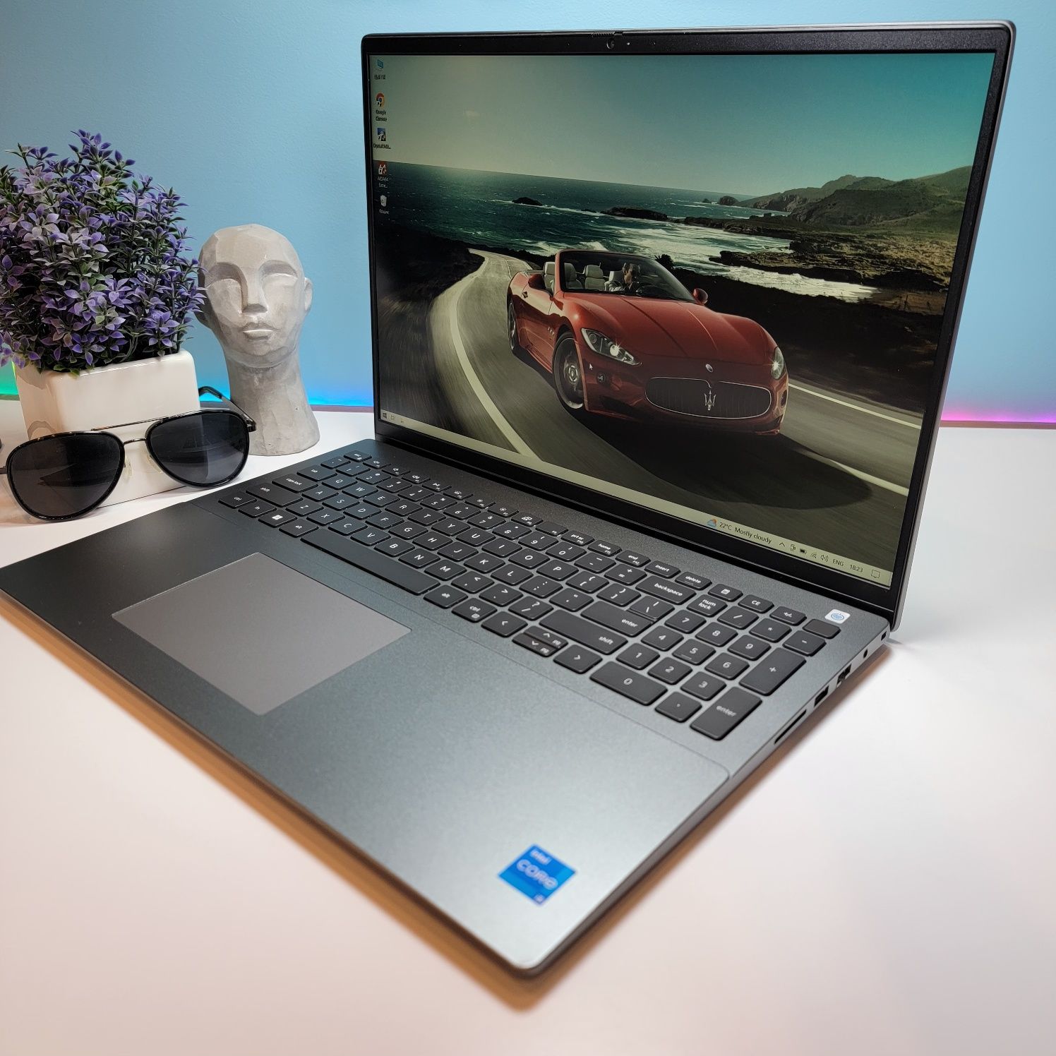 Dell Vostro 5620 • i5-1240P • 16GB RAM • SSD • Гарний стан