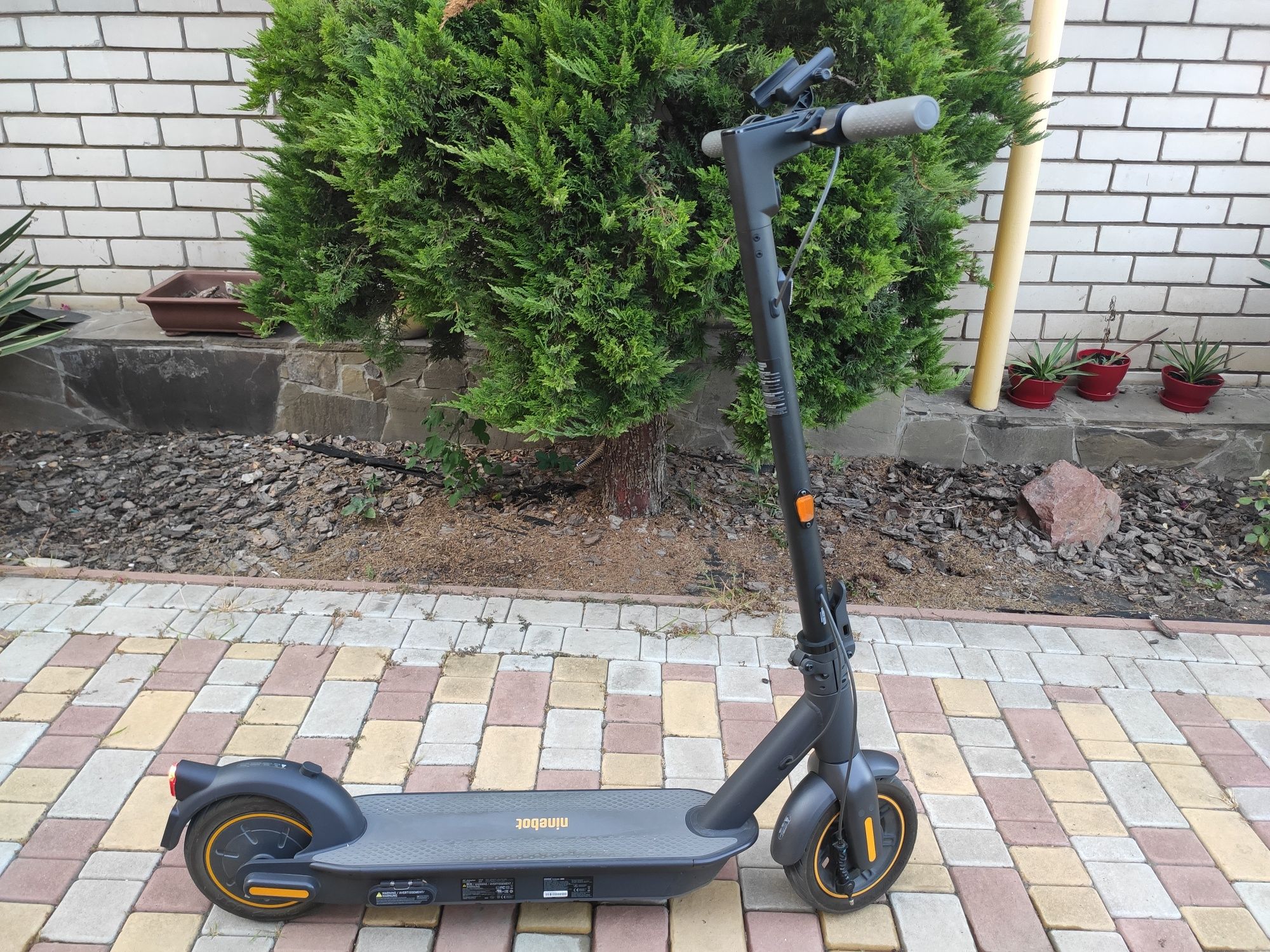 Электросамокат Segway Ninebot Max G30 II