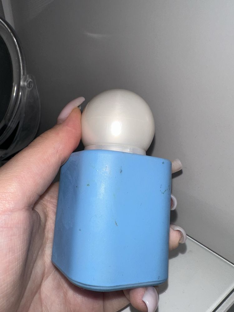 Trochę mniej niż 50 ml perfum Dominik Rupiński x Bi-Es