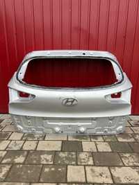 Кляпа ляда кришка багажника Hyundai Tucson III Хюндай Туксон 2015-2018