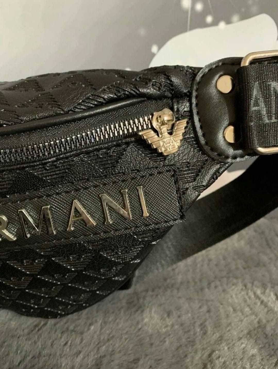 Nerka saszetka Emporio Armani unisex czarna monogram