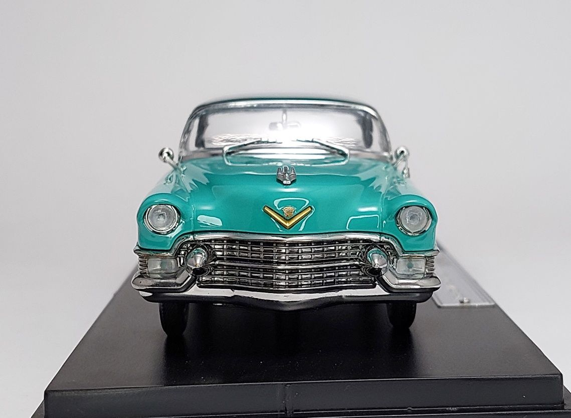 (GFCC) 1:43 1955 Cadillac Coupe Deville масштабна модель