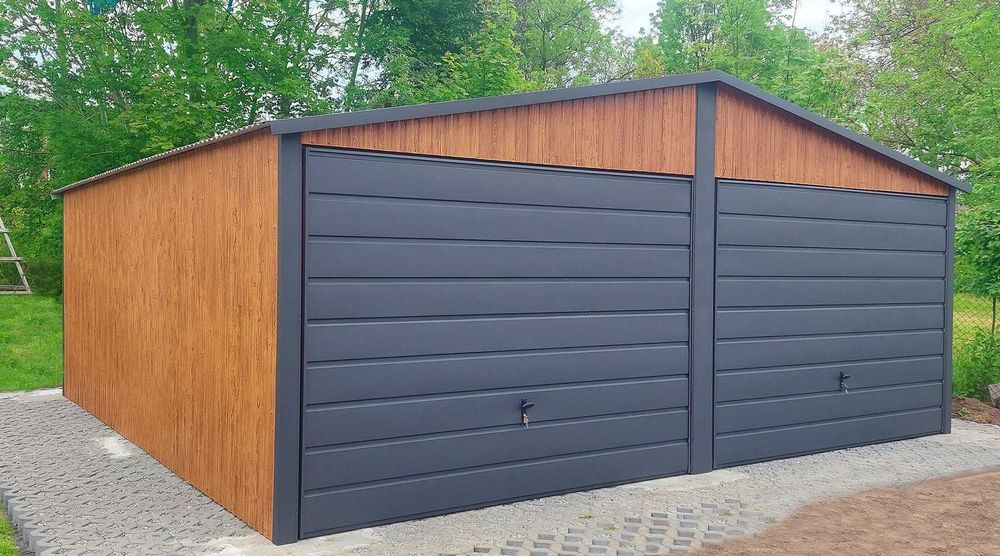 Garaż blaszany 6x5 drewnopodobny Garaże Blaszane 6x5 grafit okucia