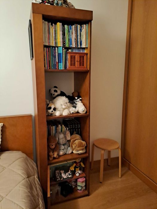 MOBÍLIA DE QUARTO DE SOLTEIRO COM 2 CAMAS - 1 GAVETÃO