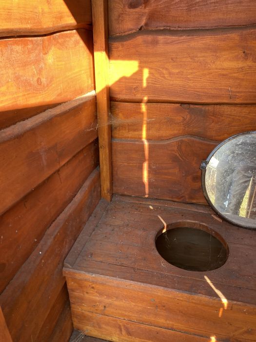 Toaleta WC Ubikacja Ogrodowa Wychodek i Kotary