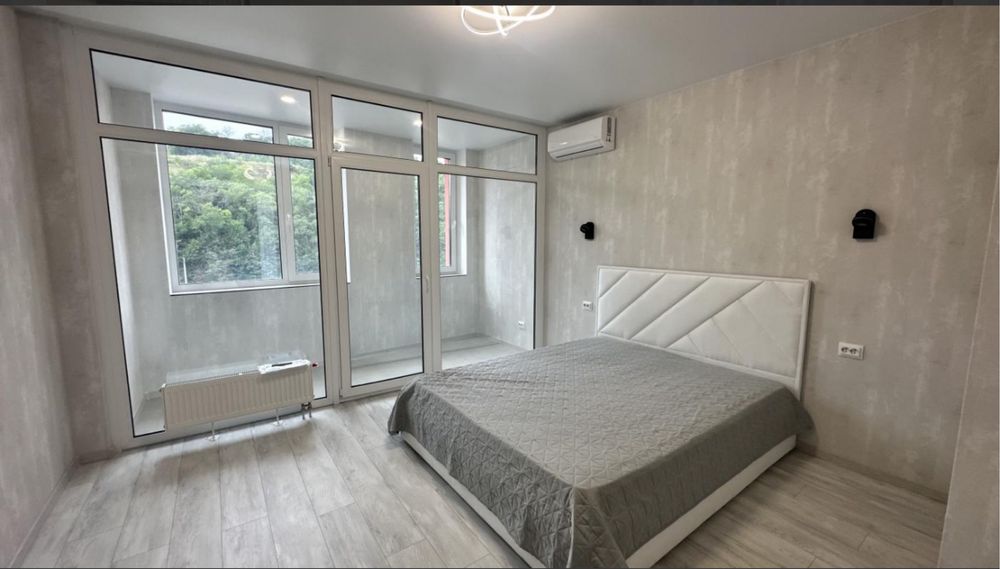 Продаж/Квартира/Київ, Голосіївський район, вул. Столичне шосе, 4
