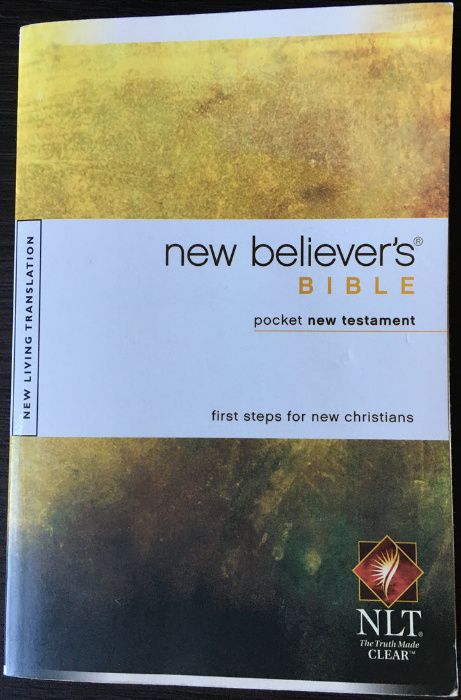 Greg Laurie „New believer's Bible” wersja angielska kieszonkowa