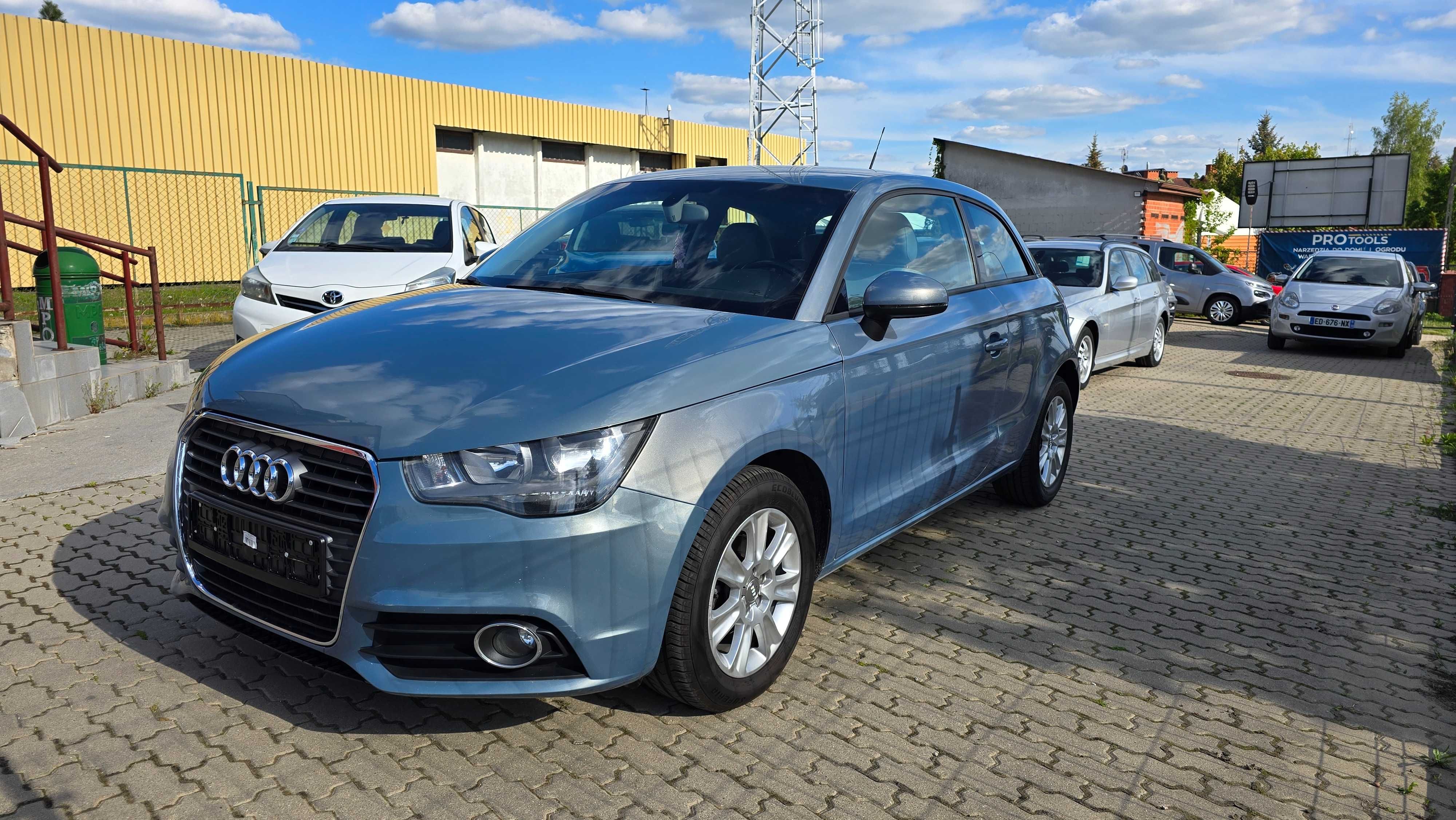 Audi A1 1.2 benzyna 2011r. ! Małe i oszczędne auto na miasto !
