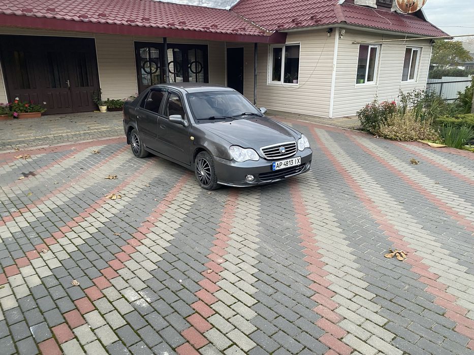 Geely 2013 року газ-бензин