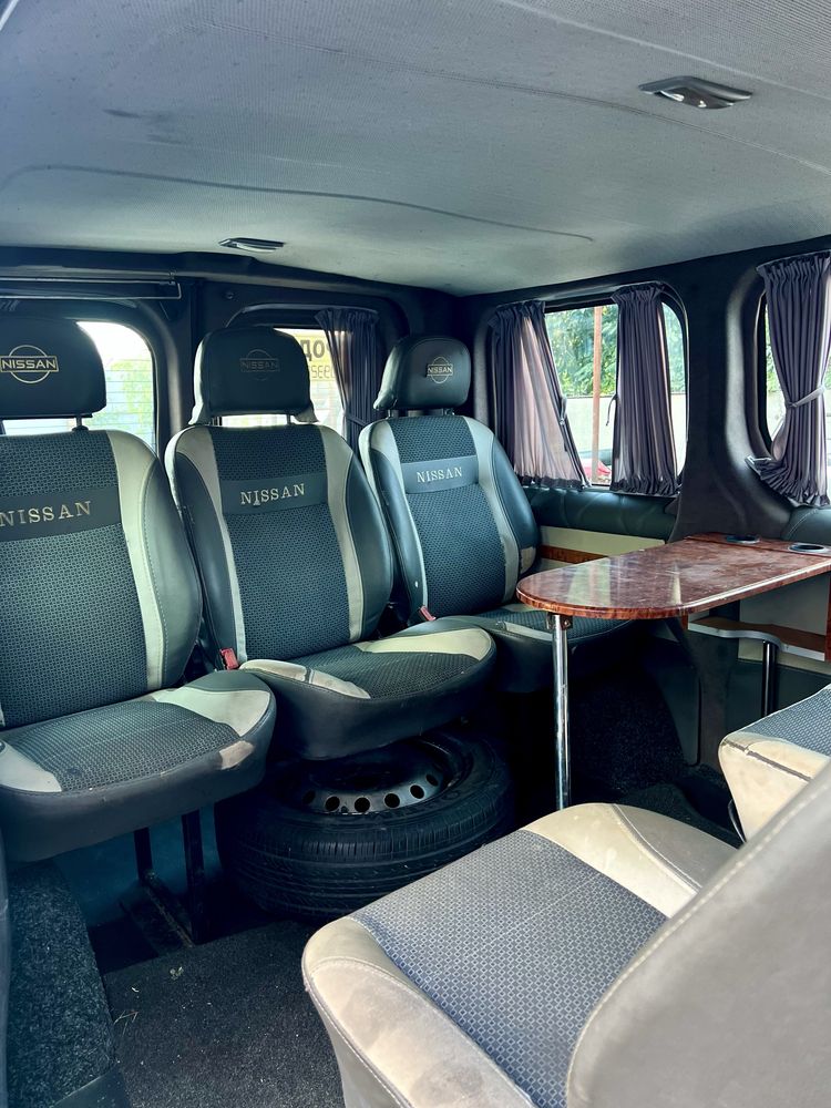 Микроавтобус Nissan Primastar