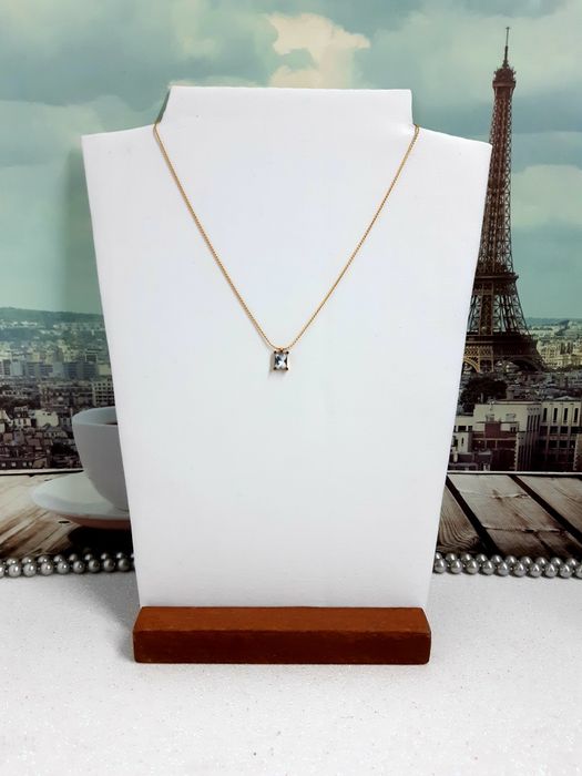 Colar com pendente cristal em aço inoxidável