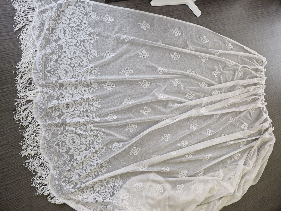 Biale firany na okno