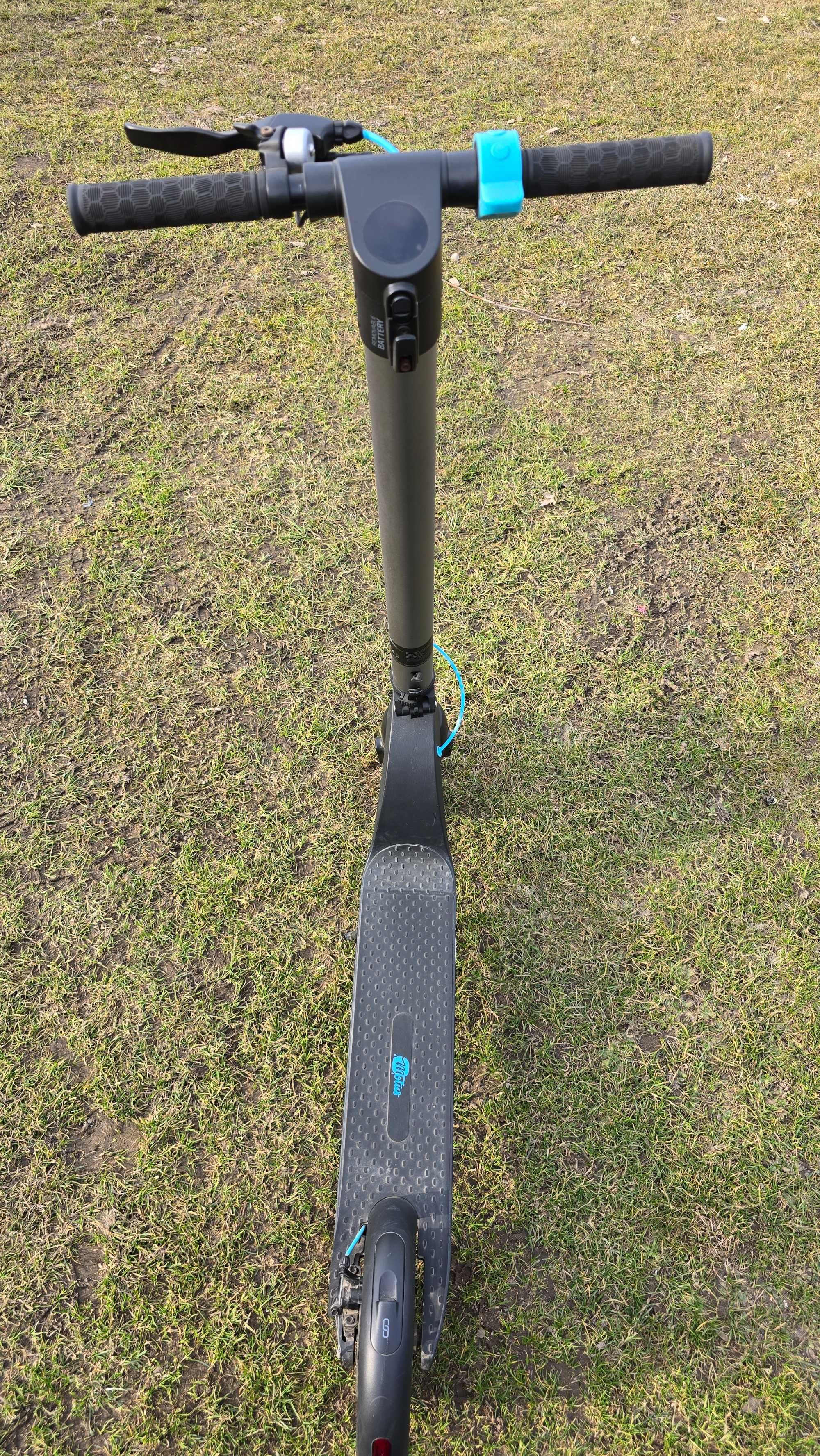 Hulajnoga elektryczna Motus Scooty 8.5 Power 350 W