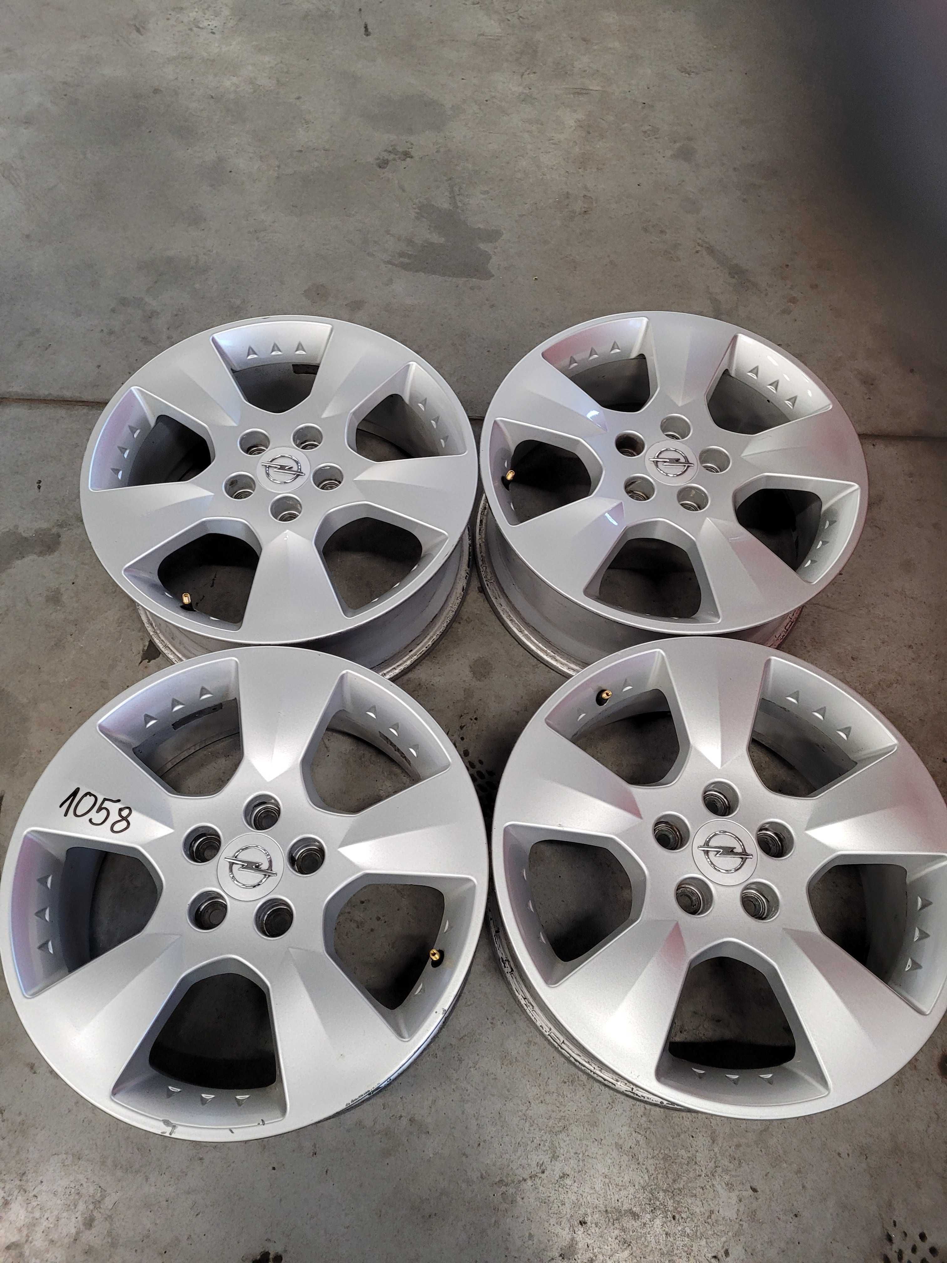 Komplet felg Opel R 17 rozstaw 5x112 ET 47 J 7