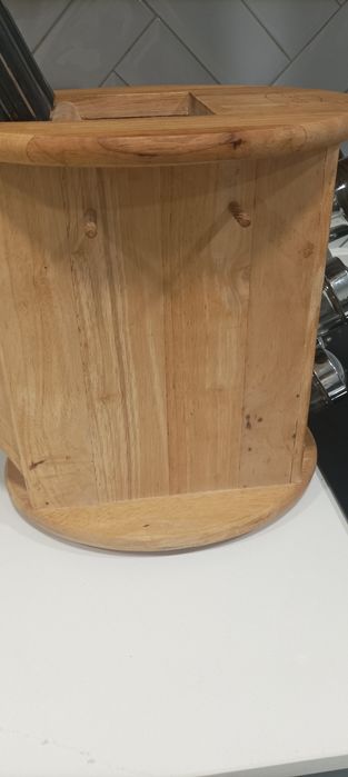 Suporte para especiarias e talheres