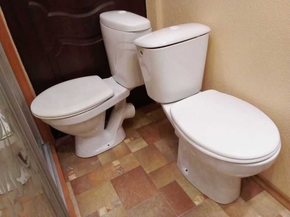Продам унітаз з бачком і кришкою(комплект) 2 шт