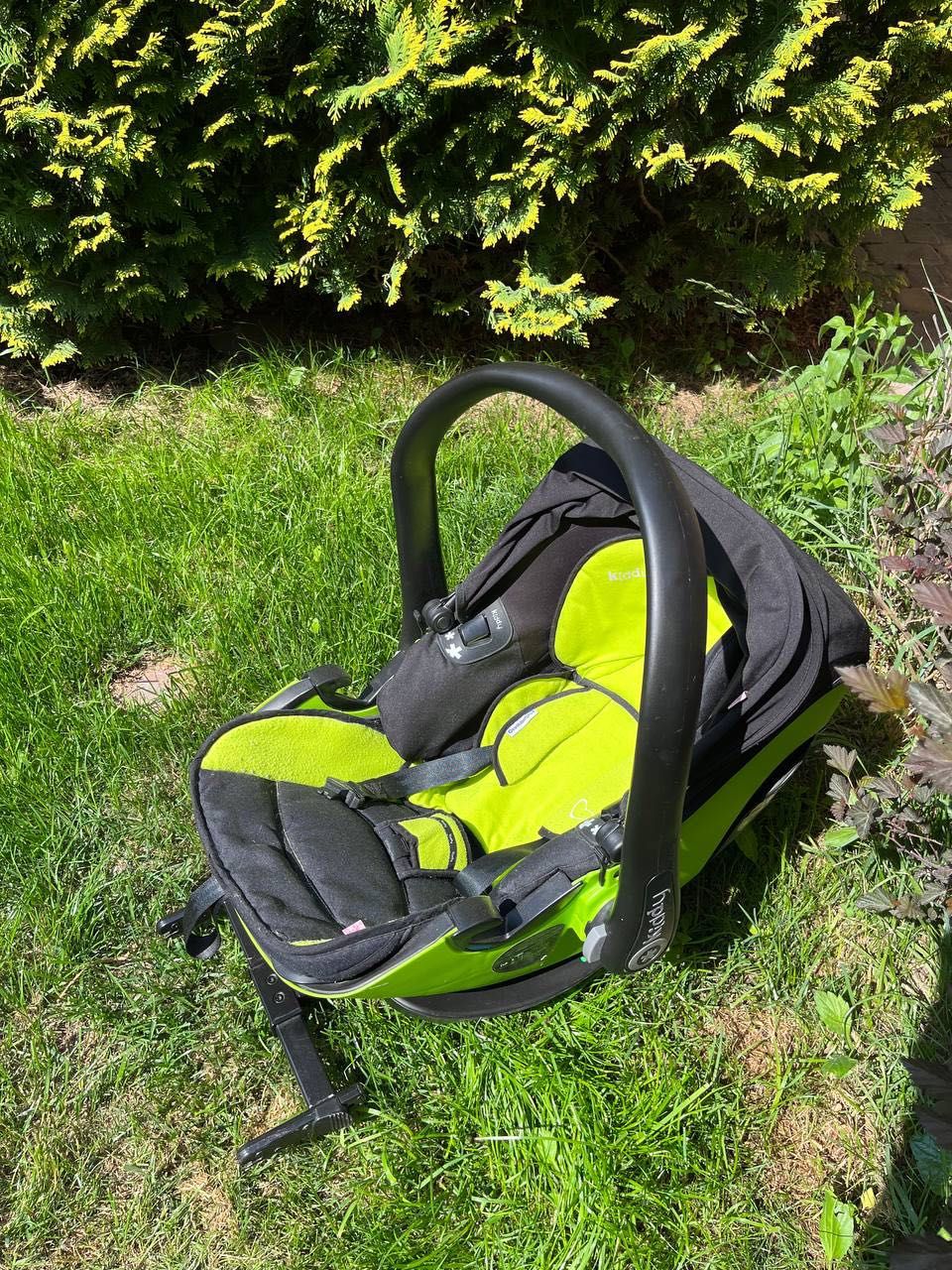 Авто кресло Kiddy Evolution Pro 2 детское 0+ та база для авто