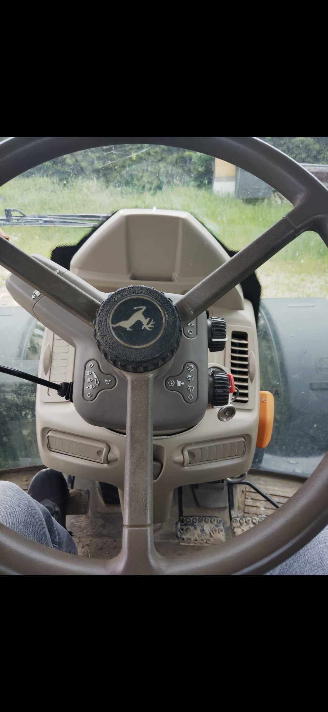 Ciagnik john deere 6130M