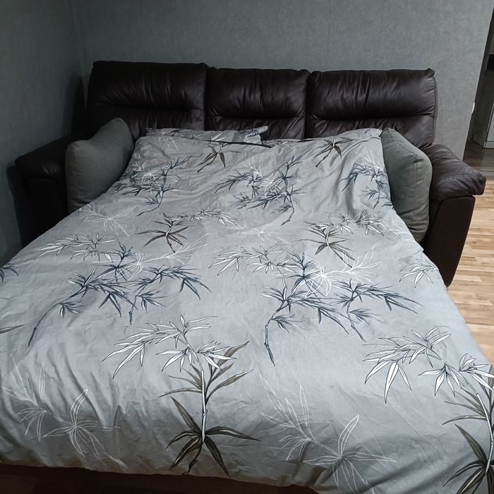 Sofa skórzana z funkcją spania