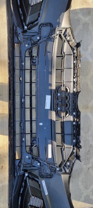 Zderzak przód przedni audi a4 b9 8w lift 20- kompletny