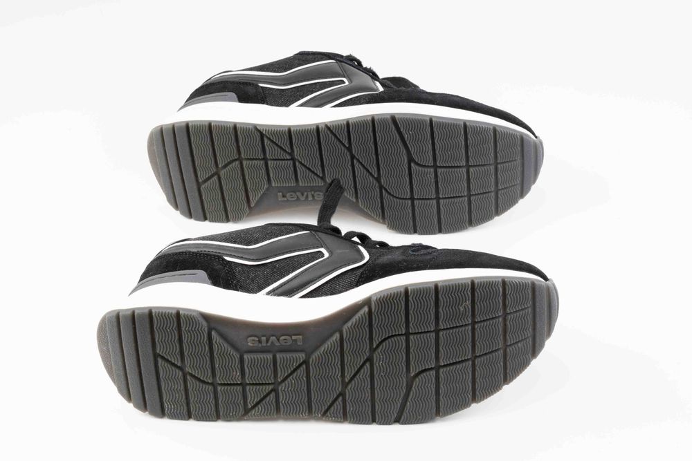 Чоловічі кросівки Levis Charge 235896-1975-59 розмір 42