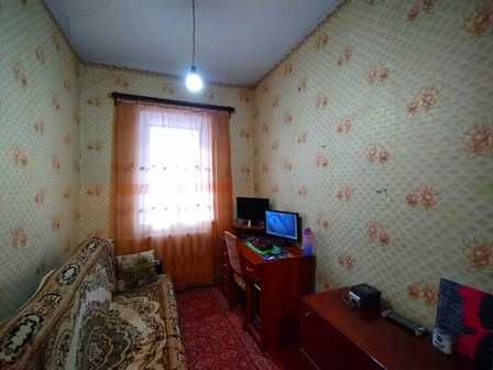 Будинок Золотоноша район 6 школа