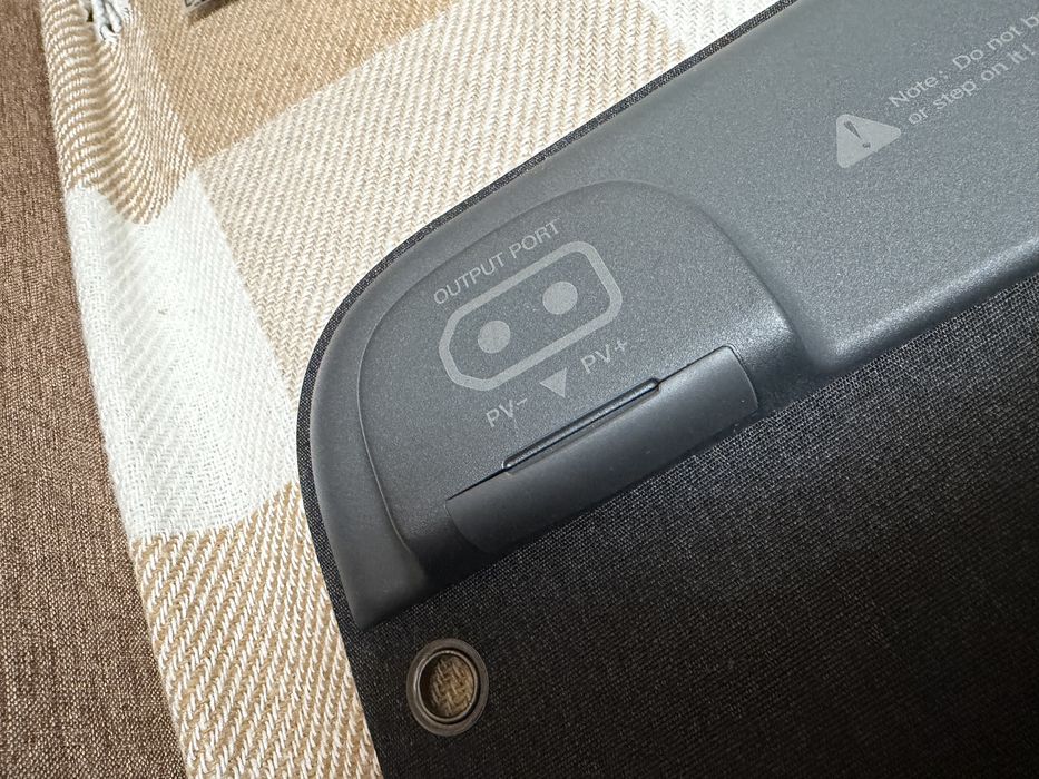 Сонячна панель Ugreen 100w