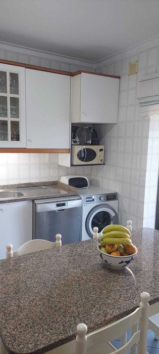 Excelente T3 em Nogueira – 160 m², 2 WCs e Garagem!