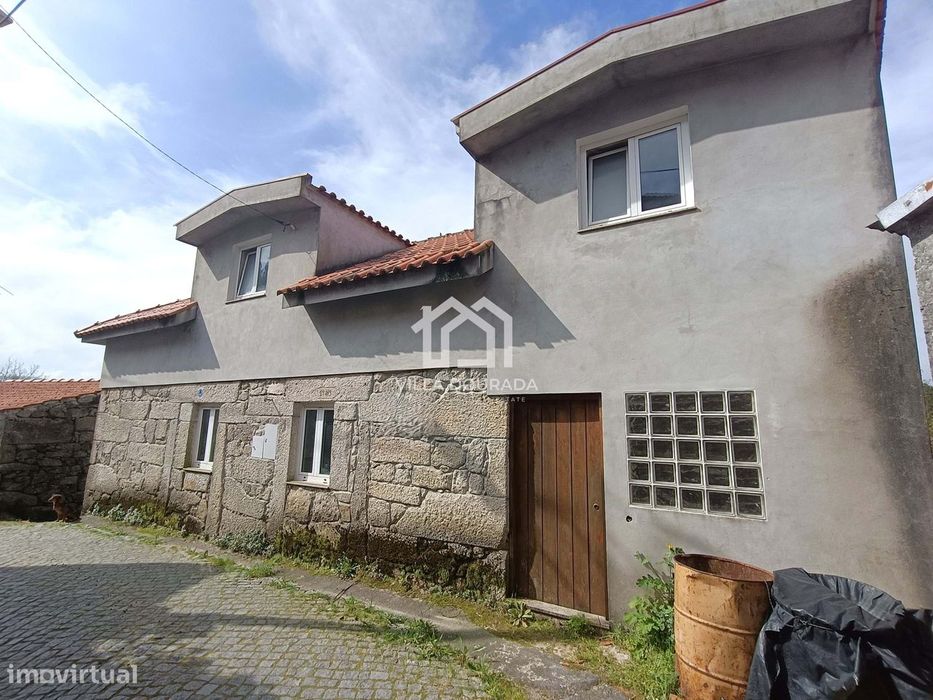 Oportunidade Única em  Aldeia de  Vouzela! Moradia em remodelação com