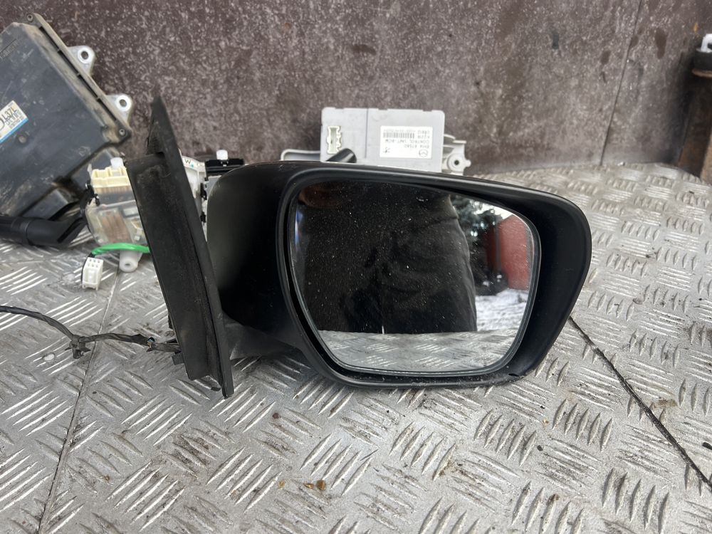 Правое зеркало Мазда сх7 mazda cx7