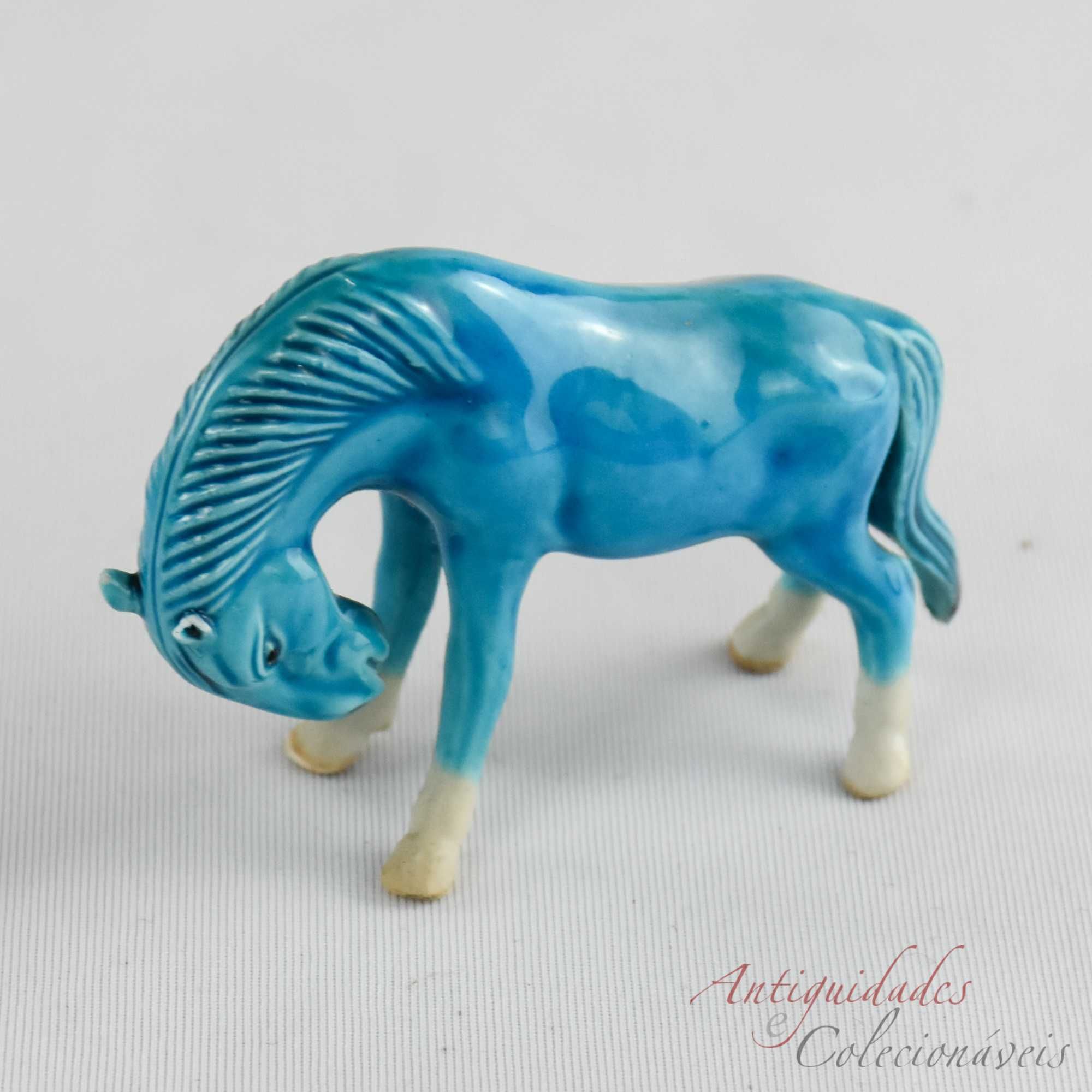 Conjunto de 5 cavalos porcelana da China em Azul-Turquesa