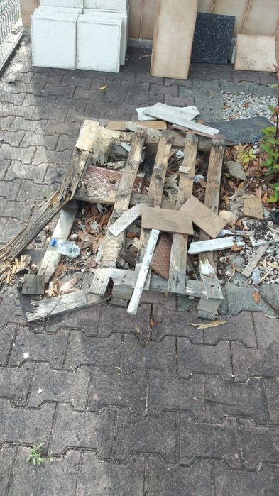 Vende-se materiais de construção civil do tipo: pavimentos!!! 5€ cada!