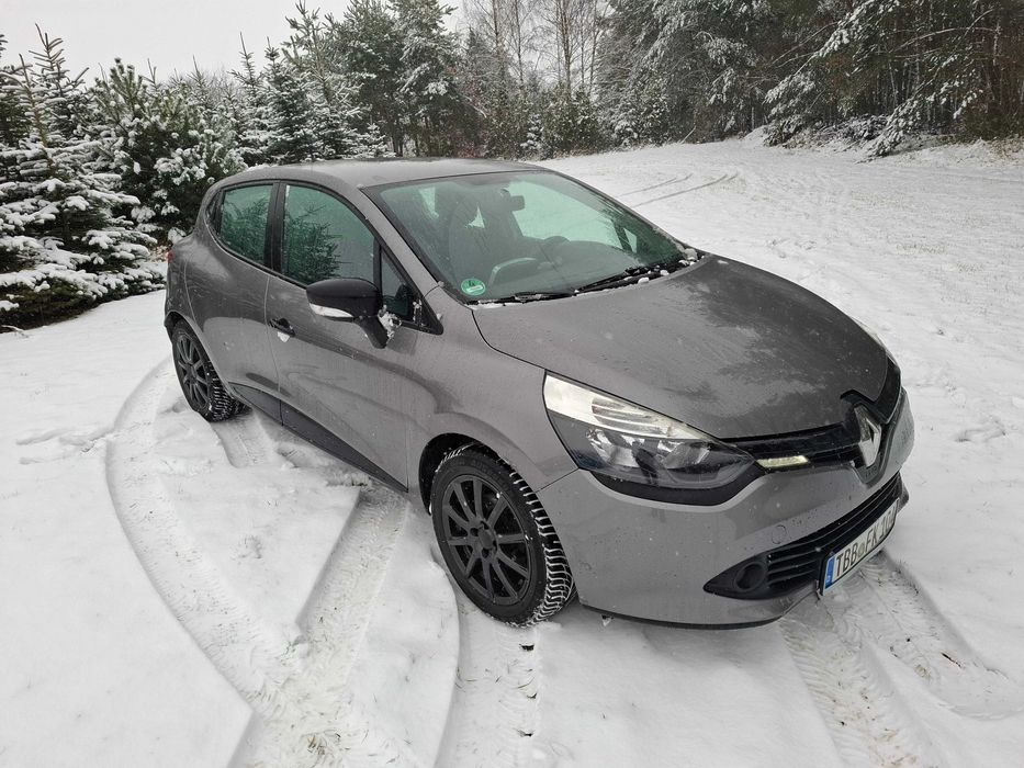RENAULT CLIO IV 1.2 16V 2015 Rok tablet nawigacja alufelgi z Niemiec