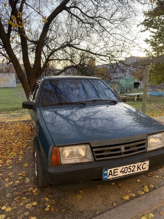 Продам машину Ваз 2199