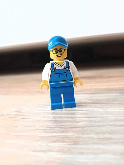 LEGO City – minifigurka Operator Myjni Samochodowej