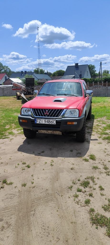 Mitsubishi L200 2,5 td 4x4