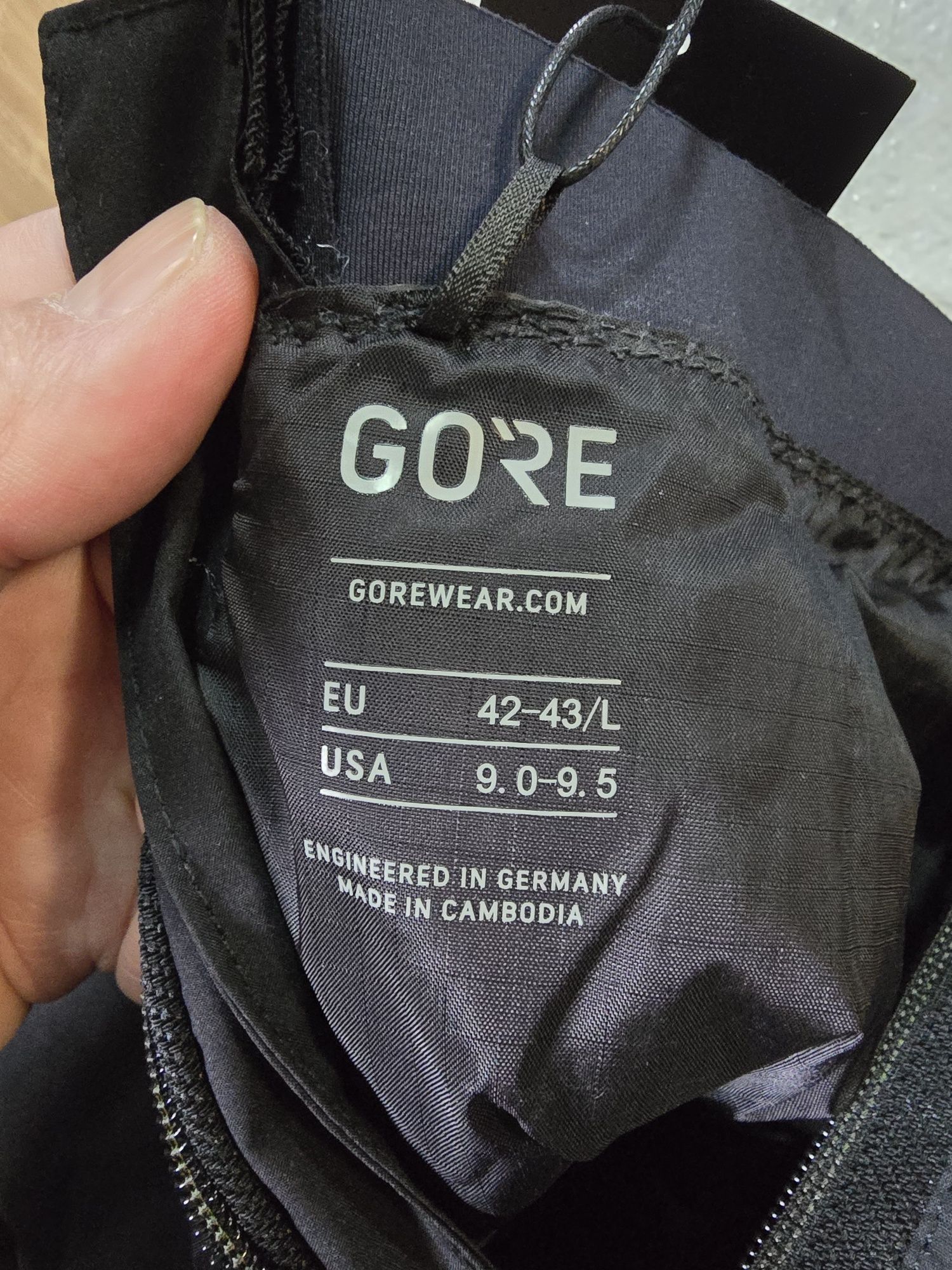 Бахили GORE Sleet Insulated Балоші чорні 42-43/L