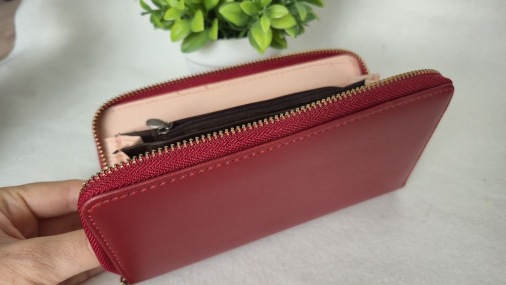 Ciemno-czerwony portfel JustForYou
