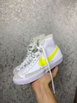 Женские кожаные белые кроссовки Nike Blazer Mid '77 White/Lemon 23 см