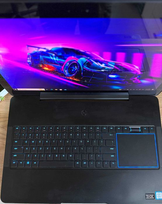 Razer Blade 17.3" 4k Touch i7 32\512 GB + GTX 1080 8 GB