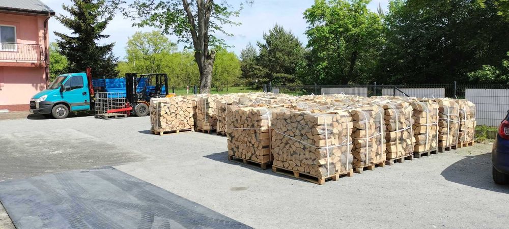 Drewno kominkowe opałowe drzewo Brzoza Buk Grab Akacja Dąb Olcha Sosna
