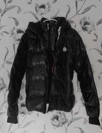 Kurtka Moncler wady